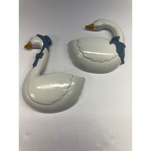 Vintage 1987 Burwood Products Goose Wall Pockets Pair White Blue 2814-1A USA